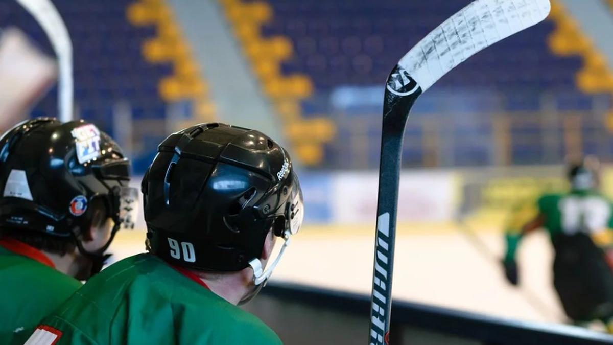 un adolescent a murit la finalul unui meci de hochei din cauza unei boli de care nu stia