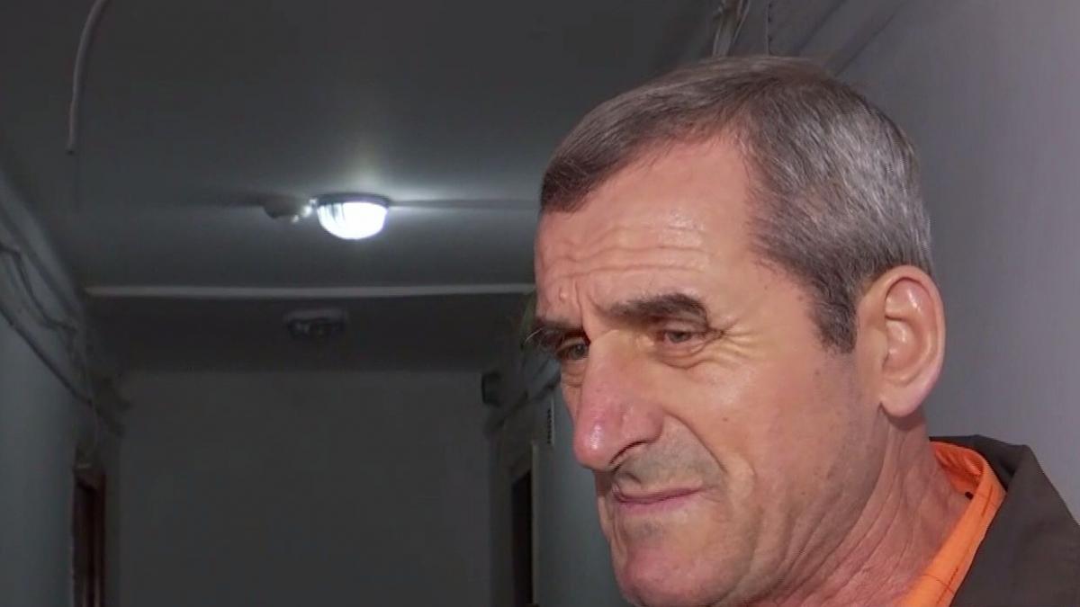 povestea pensionarului uitat in blocul contaminat din timisoara jurnalistii antena 3 au aflat tot