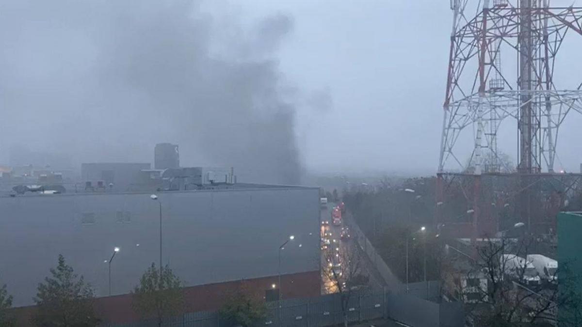 noi detalii despre incendiul de la sun plaza sef igsu au luat foc doua autoturisme incendiul a fost