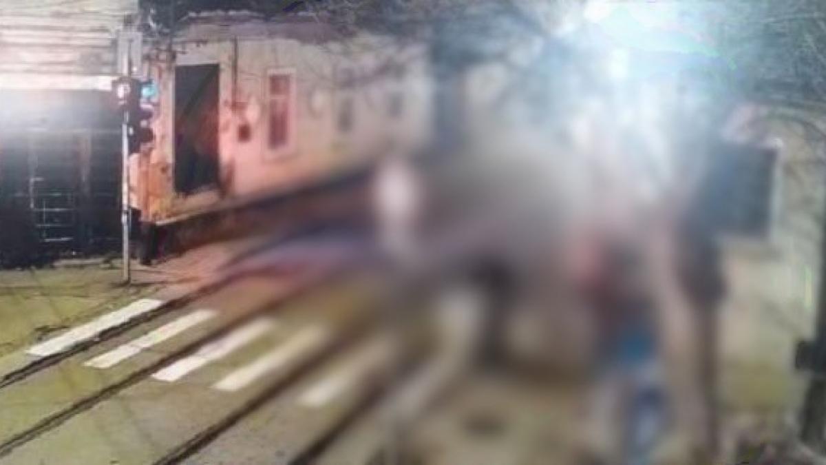 la lasatul serii pe o strada din timisoara camerele de supraveghere au surprins ceva neasteptat ce