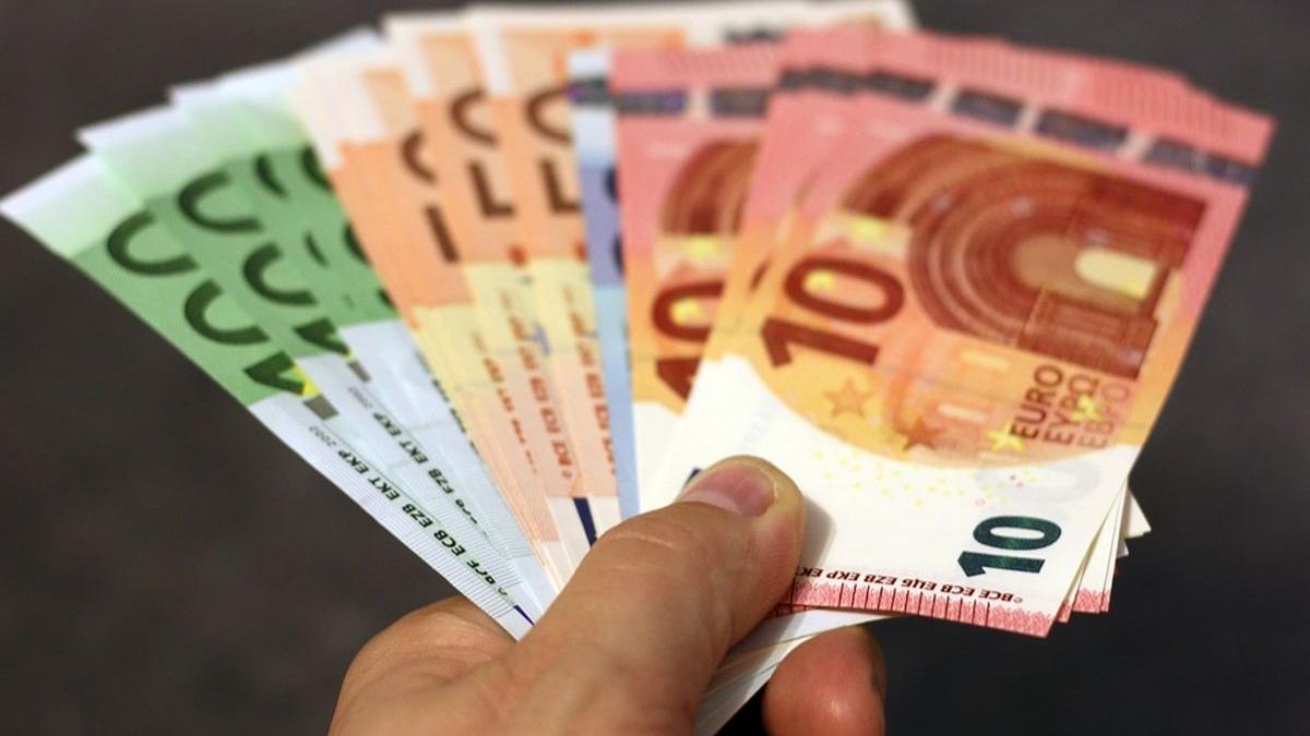 curs valutar 27 noiembrie 2019 euro se apropie din nou de 4 78 lei