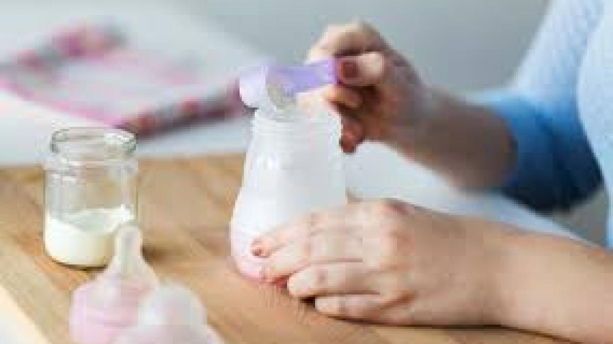 principalele motive pentru hranirea cu lapte praf a bebelusului