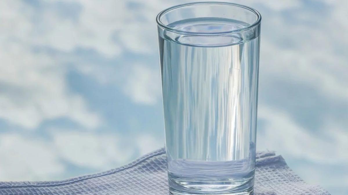 ce se intampla in organismul tau daca consumi apa calda in fiecare dimineata