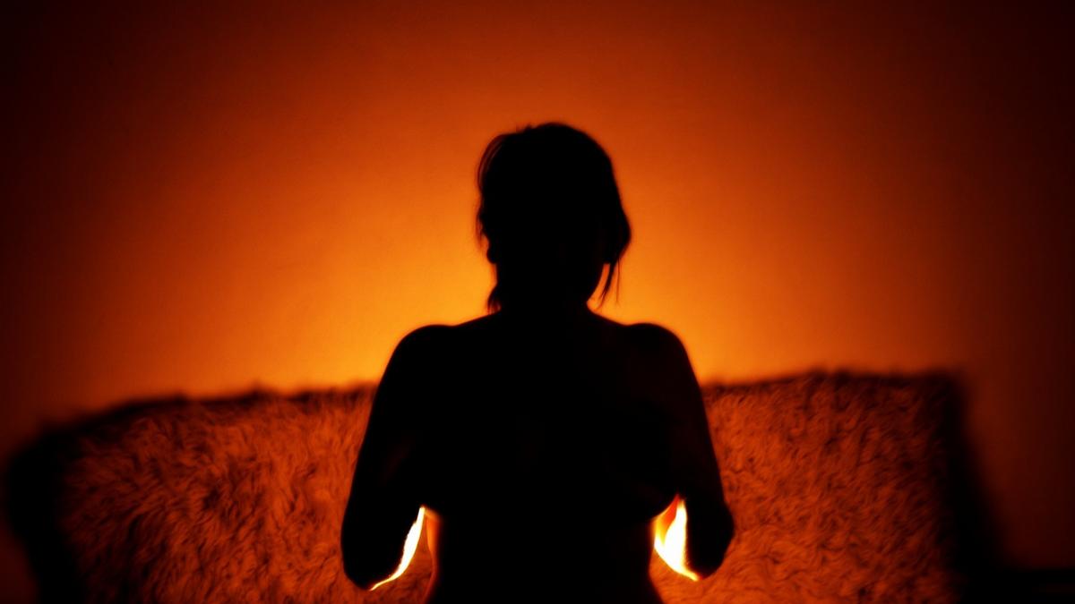 a aflat ca sotul a inselat o si a decis sa se razbune a ales insa un mod cumplit si dureros de a o