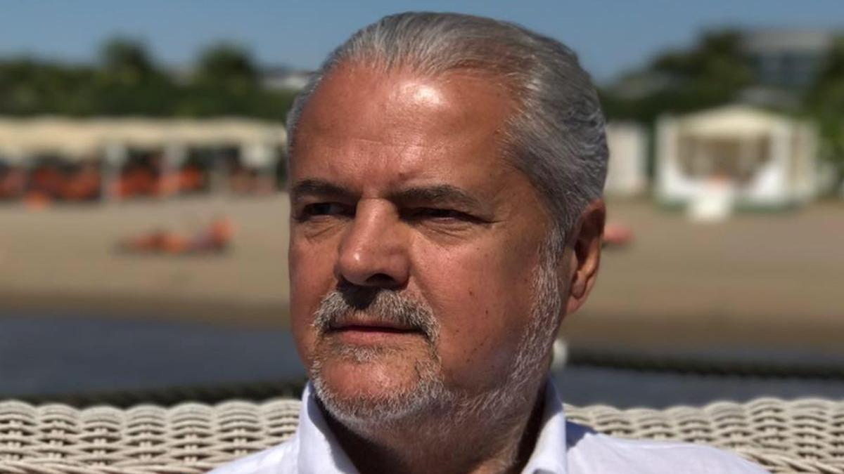 adrian nastase prima reactie dupa ce s a cerut sa i fie retras ordinul steaua romaniei