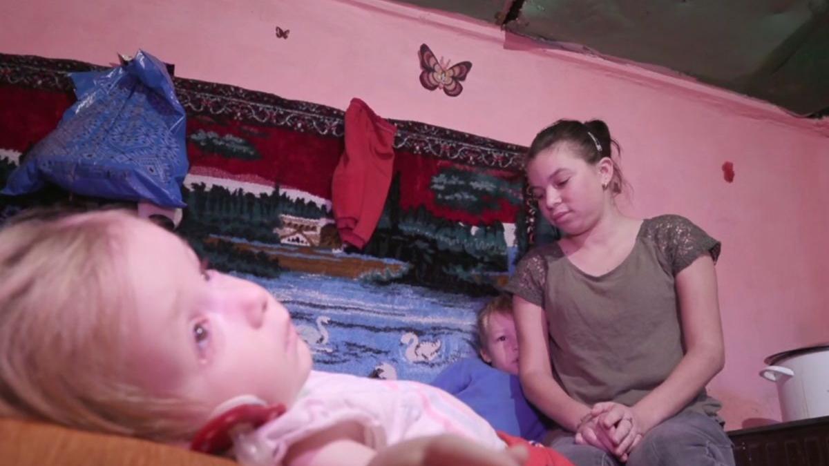 suferinta cu nume de copil ana maria are tetrapareza spastica desi are trei ani e cat un bebelus si