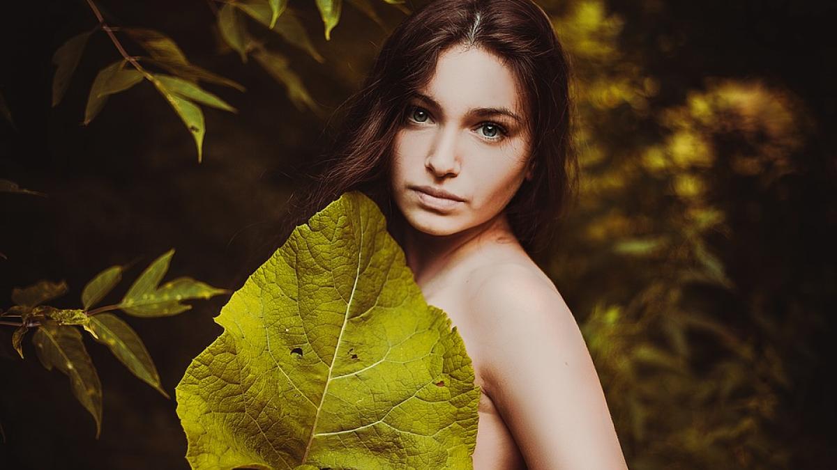 vamesii au oprit la intamplare o tanara intr o masina in vama giurgiu cand au perchezitionat femeia