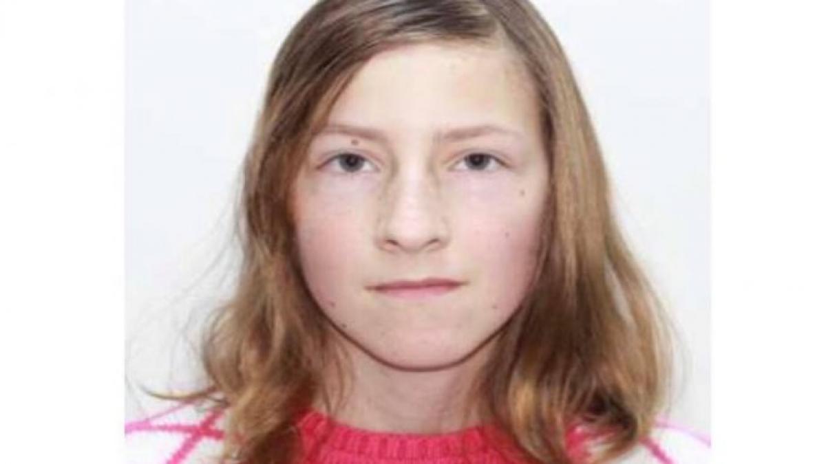 adolescenta de 15 ani din braila disparuta fara urma familia o cauta cu disperare