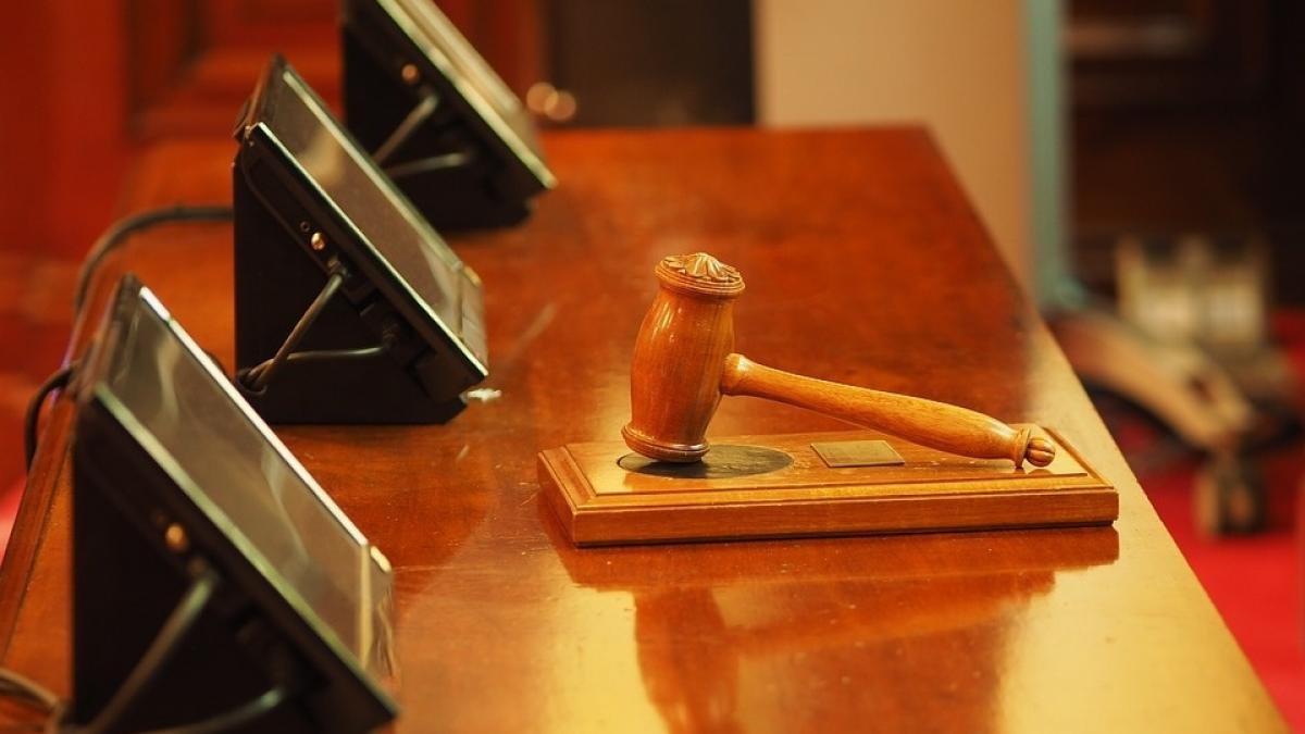 judecatorii l au eliberat pe asistentul care a violat mai multe paciente la spitalul judetean braila