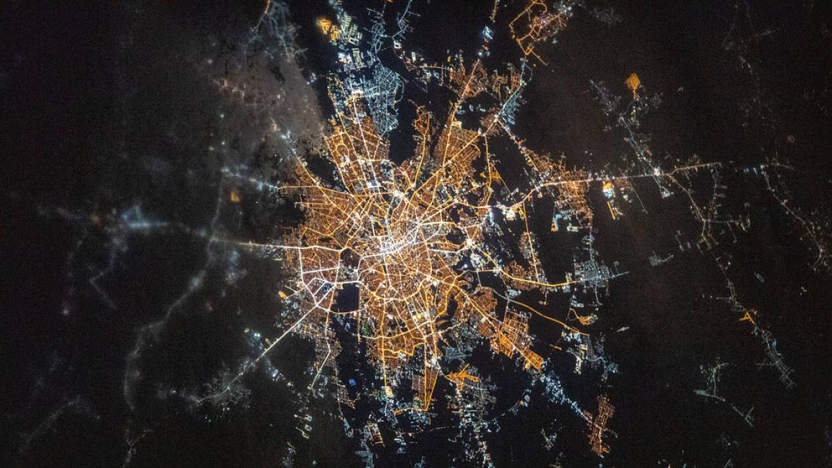 cum arata bucurestiul din spatiu imaginea a fost publicata de nasa