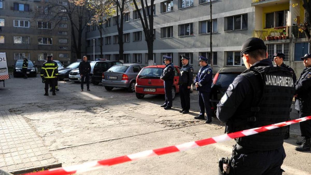 bloc din slatina evacuat dupa ce locatarii au simtit miros de gaze pompierii au intervenit de