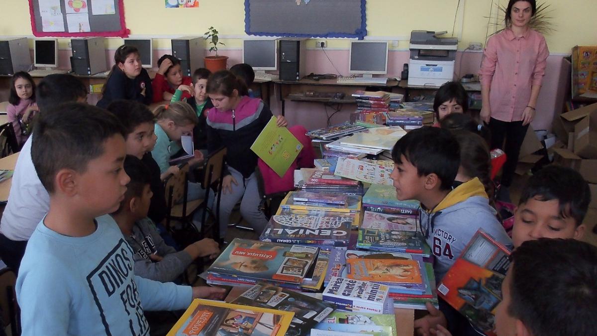 donatie de carti pentru sustinerea educatiei si a invatamantului din romania
