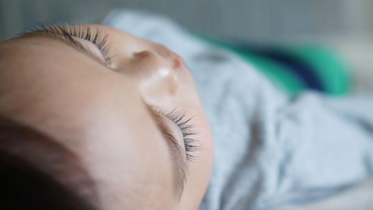 doi parinti incearca sa si reinvie fetita este timpul sa fie readusa la viata vrem ca toata lumea