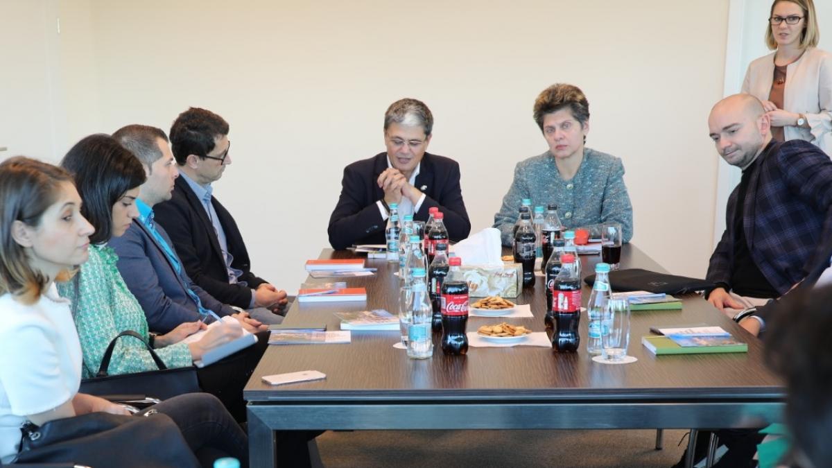 primul proces de consultare a comunitatii stiintifice si de dezvoltare demarat de ministrul