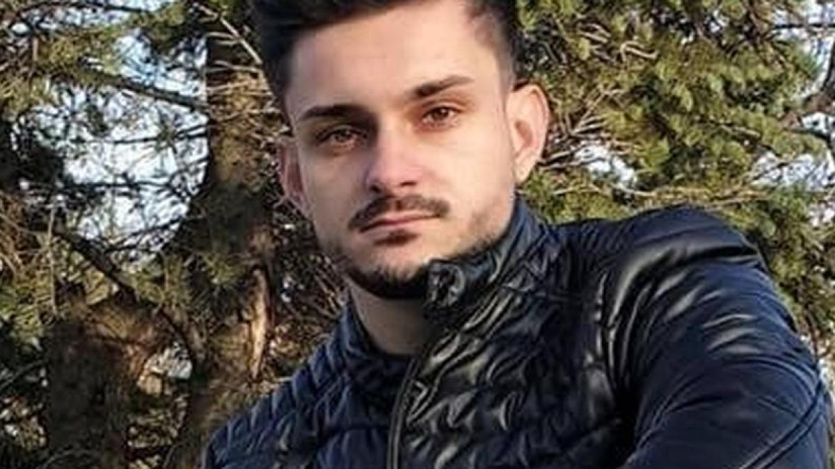alexandru sandu are 22 de ani si a disparut fara urma politia a dat alerta familia ofera recompensa