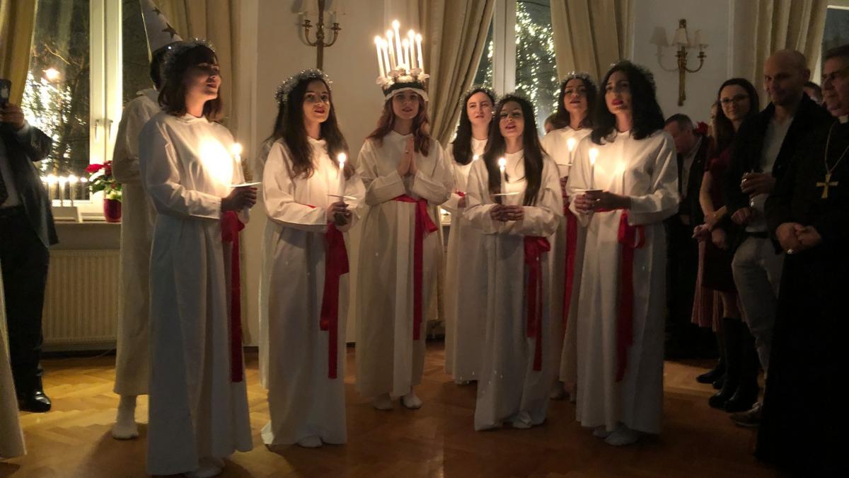 ambasada suediei postare total surprinzatoare pe facebook florin salam si nicolae guta pe lista