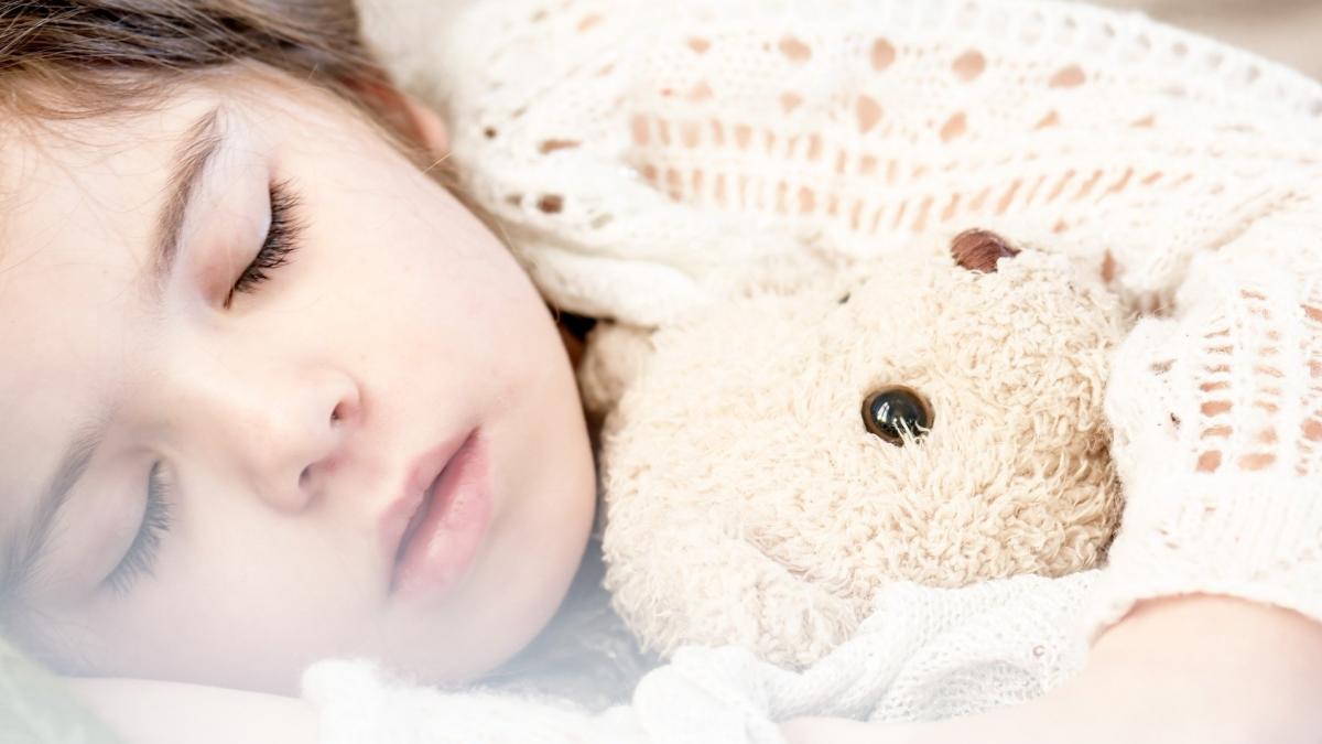 fetita de la orfelinat a facut o marturisire extrem de dureroasa e multa lume pe la noi in