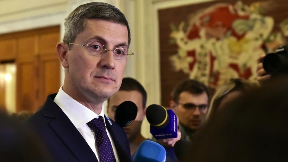 amendamentele depuse de usr la buget taierea fondurilor pentru academiile de politruci si