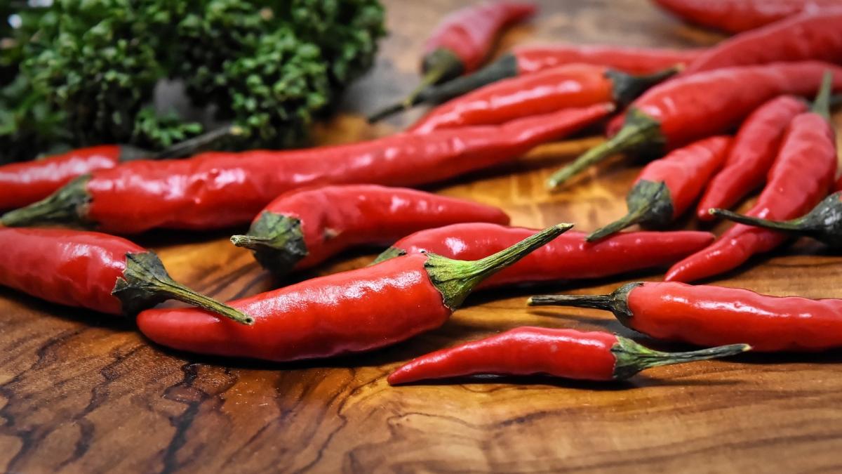 un vasluian a bagat 20 de ardei iuti in cuptorul cu microunde la copt ce s a intamplat dupa cateva