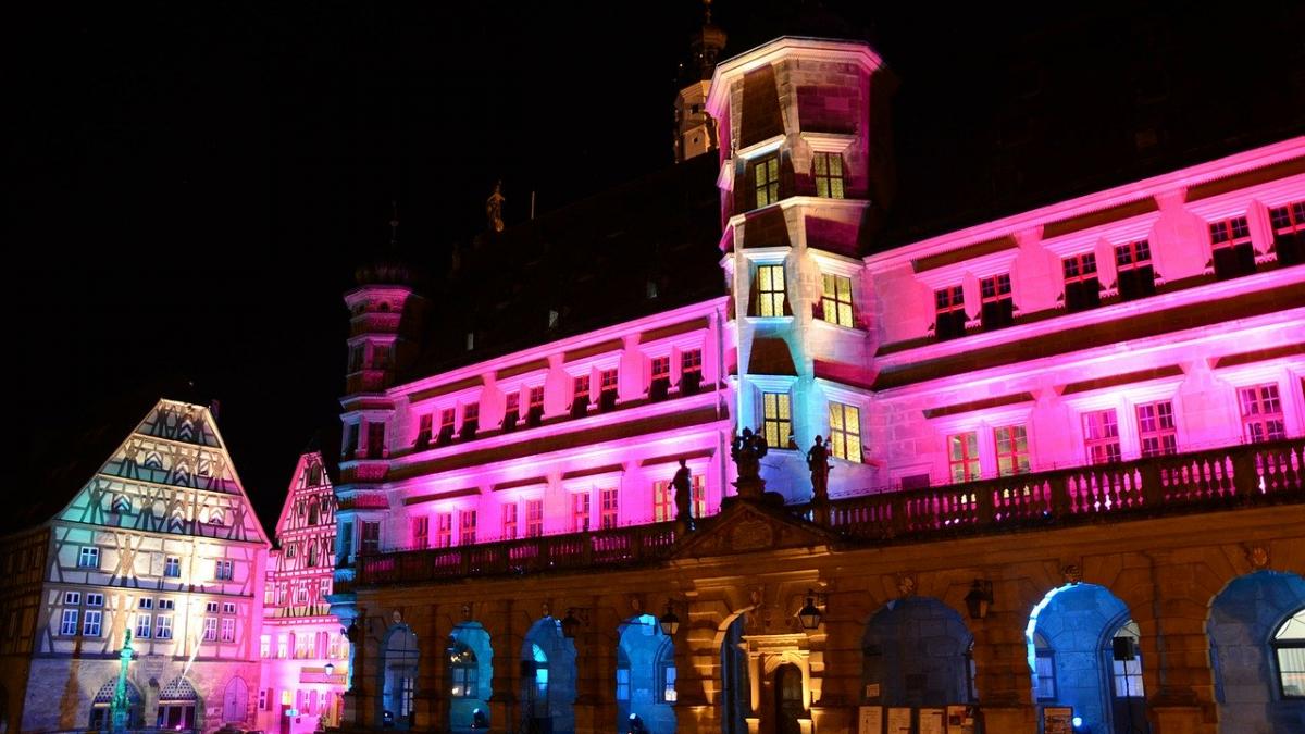 in acest oras craciunul este sarbatorit zilnic de 41 de ani unde se afla