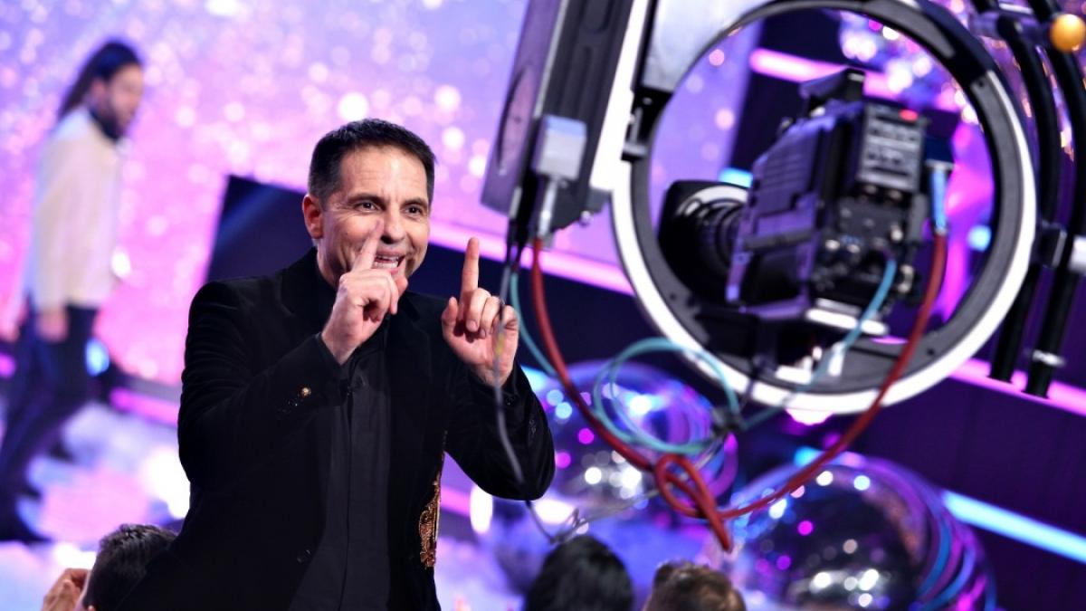 dan negru prezinta revelionul starurilor 2020 la antena 1 pentru cei care stau acasa de revelion