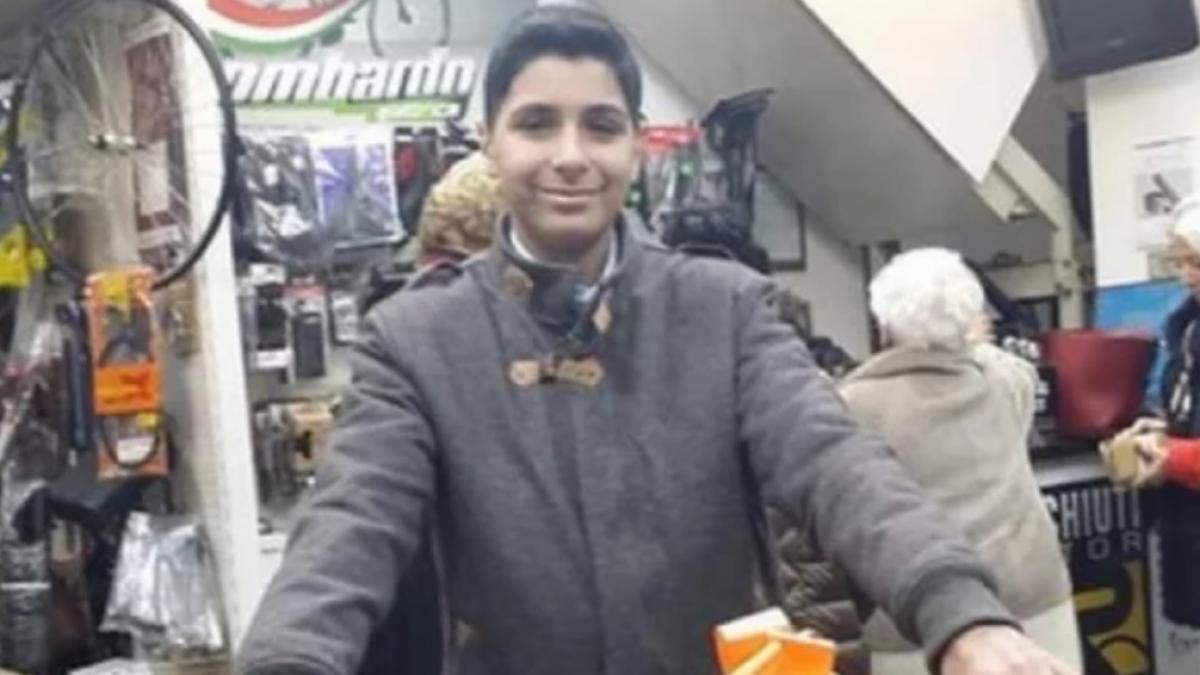 surpriza emotionanta pentru un baiat roman din italia care lupta cu leucemia