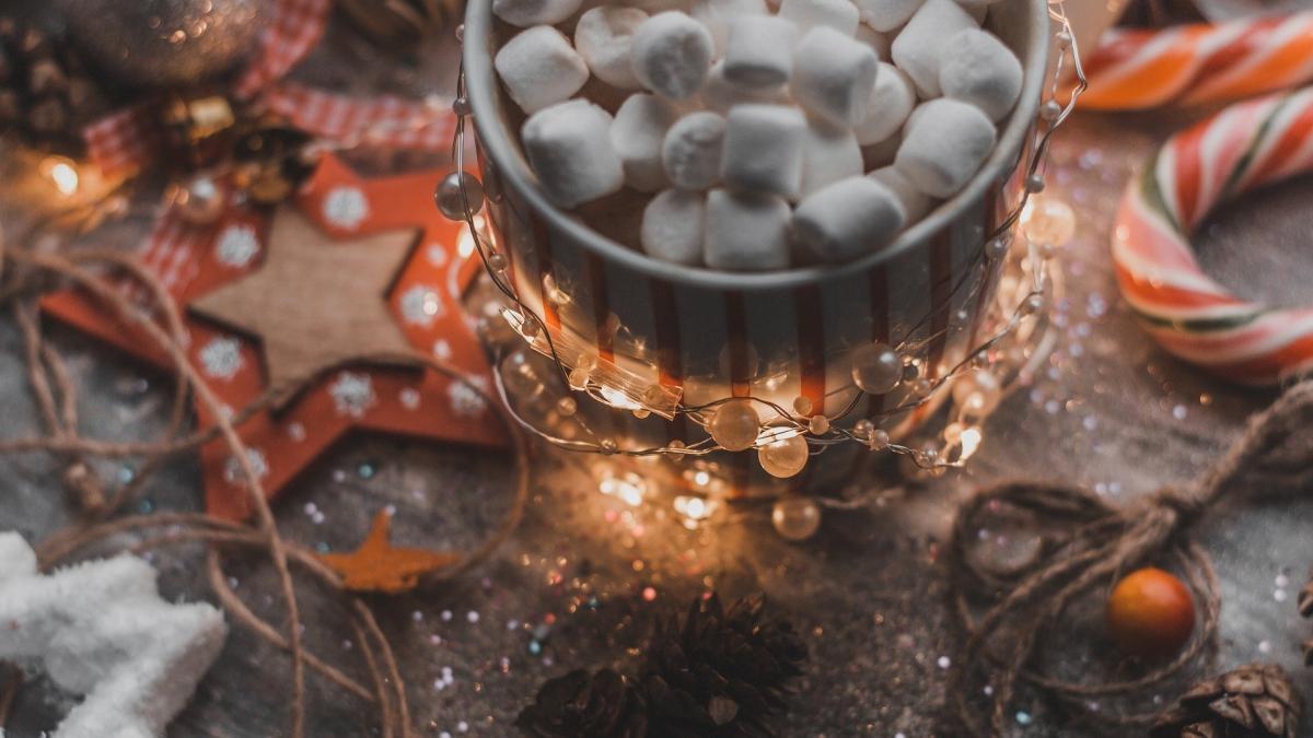 ajunul anului nou ce nu ai voie sa uiti in seara ajunului anului nou de ce trebuie sa porti o haina