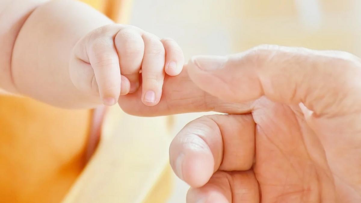 bebelusul unor romani din italia primul copil nascut in 2020 la torino numele deosebit pe care l a