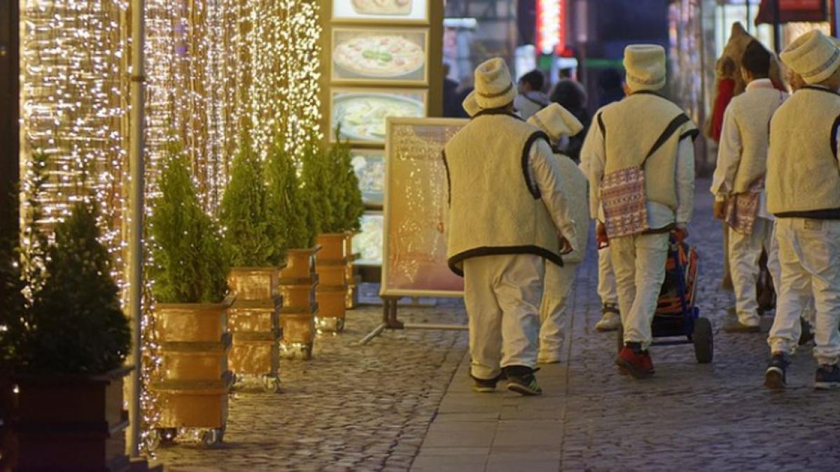trei copii din vaslui in coma alcoolica la spital dupa ce au fost cu colindul