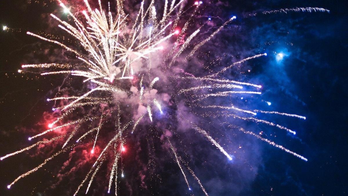 romanii au cheltuit 44 de milioane de euro de revelion