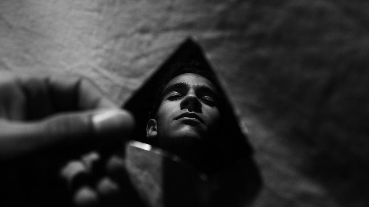 sinucidere socanta la ploiesti si a luat viata inainte de craciun insa trupul lui abia acum a fost