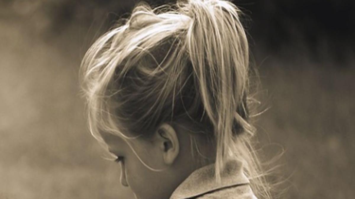 infiorator fetite abuzate sexual in timpul unor ritualuri satanice dupa ce bunica le a oferit drept