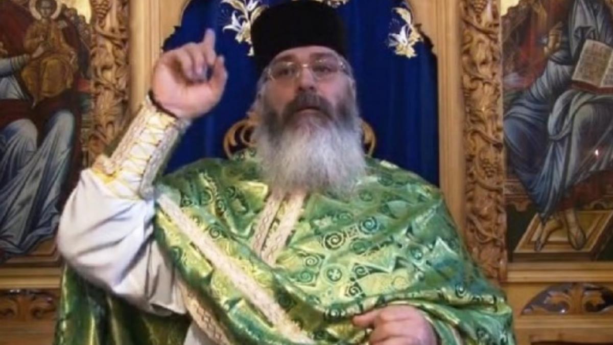 parintele calistrat infuriat de o enoriasa vii tu sa lalai acatistul de taiat unghiile cu acatistul