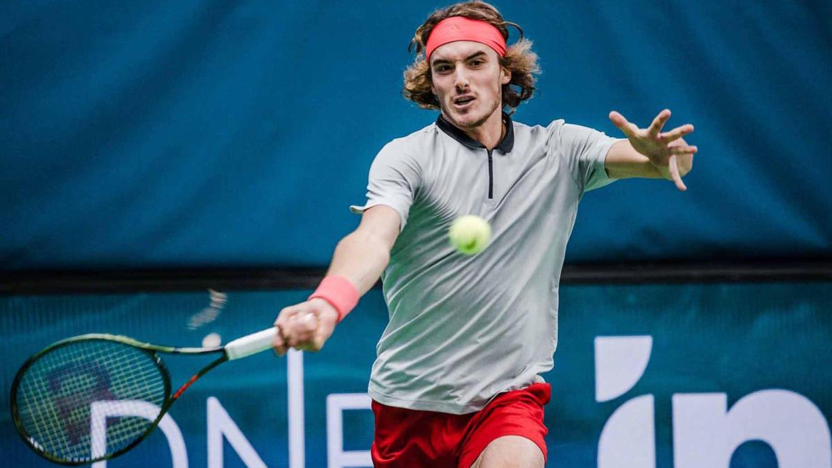 tenismenul stefanos tsitsipas si a lovit tatal cu racheta dupa ce a pierdut primul set video