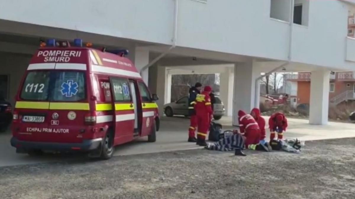 tragedie in eforie un barbat a murit dupa ce s a dezechilibrat si a cazut in gol de la etajul 4