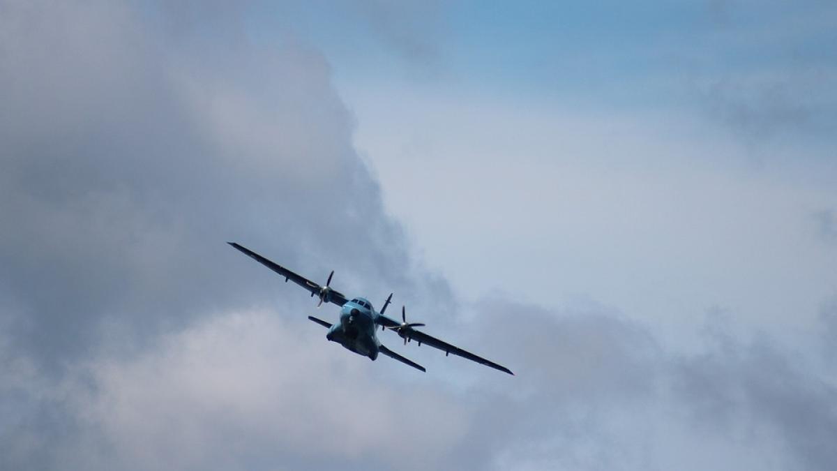 copil gasit mort pe trenul de aterizare al unui avion pe aeroportul din paris