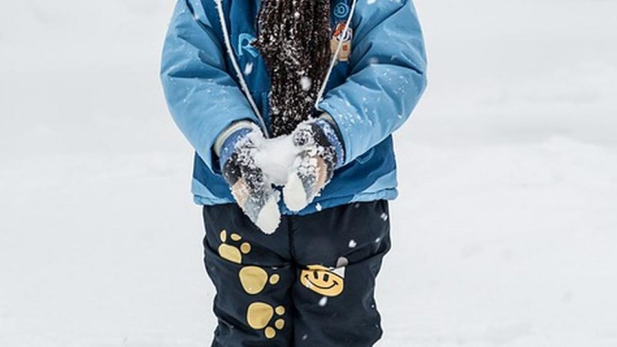 scandalos un barbat a impuscat doi copii care au aruncat cu bulgari dupa masina sa