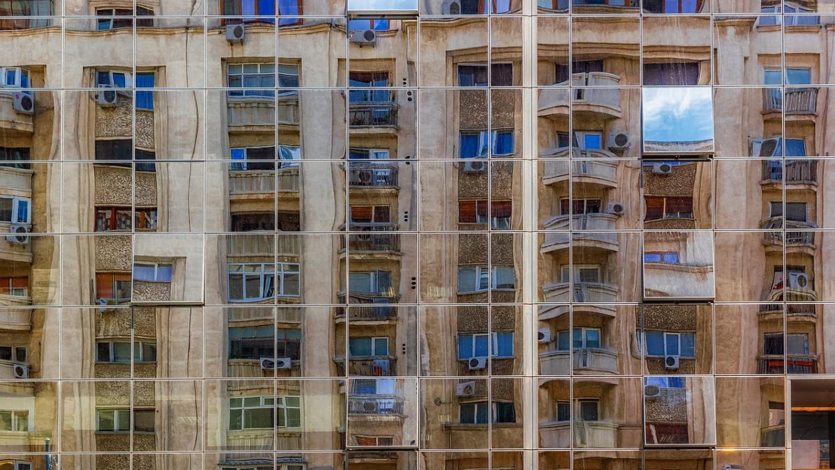 economia romaniei pe butuci deficitul balantei comerciale la 11 luni s a adancit