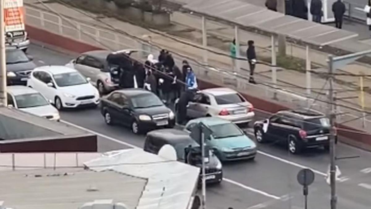 cortegiu funerar pe contrasens in centrul capitalei foto si video