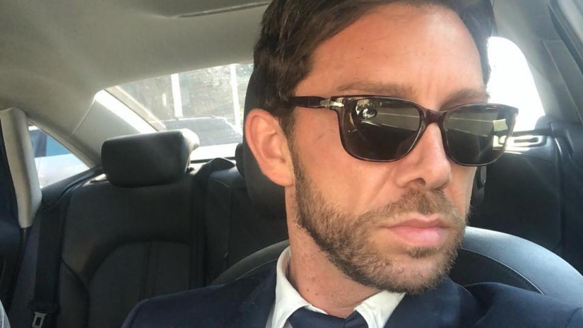 falsul estetician matteo politi se joaca de a doctorul pe facebook