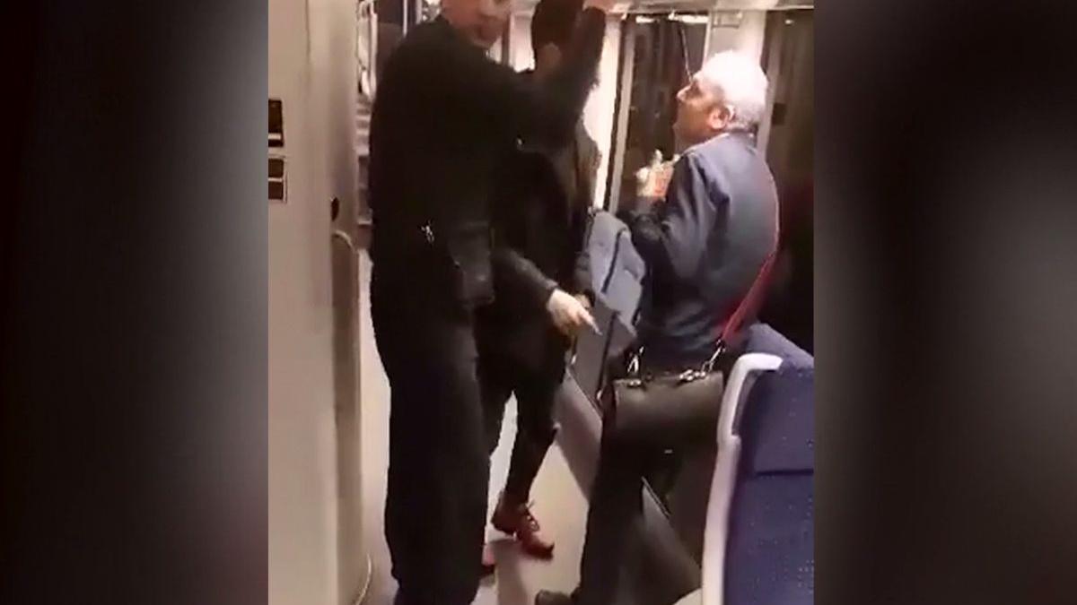 calatorii unui tren care se indrepta spre timisoara terorizati de trei libieni au incercat sa fure