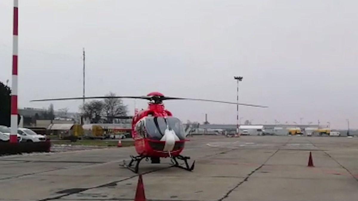 primele imagini cu elicopterul smurd intors la sol pe aeroportul din cluj