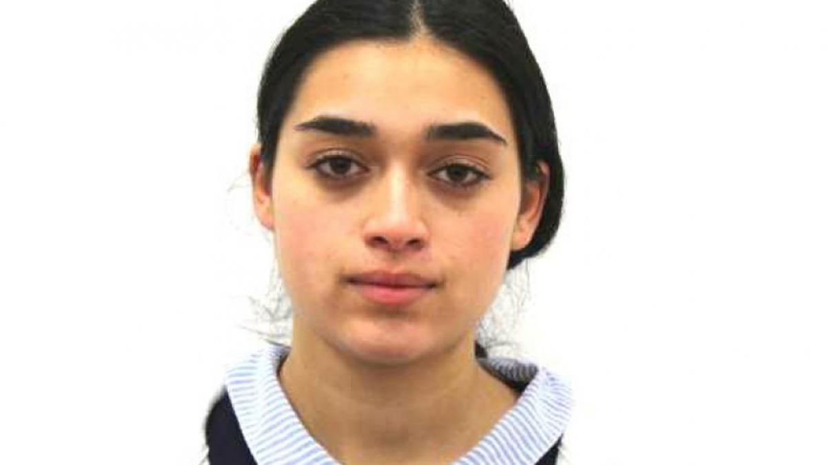 andreea sabrina nedea are 18 ani si a disparut de acasa de cateva zile tatal ei a alertat politia