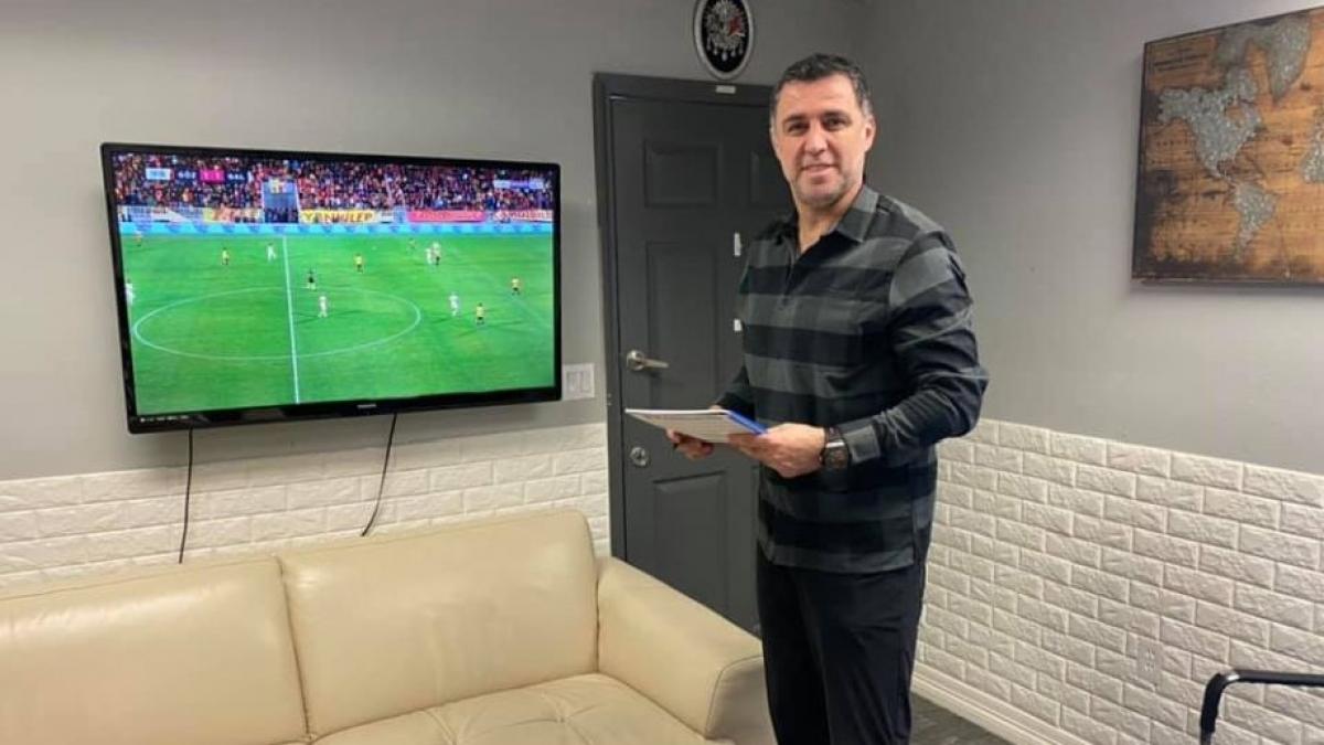 un fost celebru fotbalist a ajuns sofer de uber din cauza opiniilor sale politice