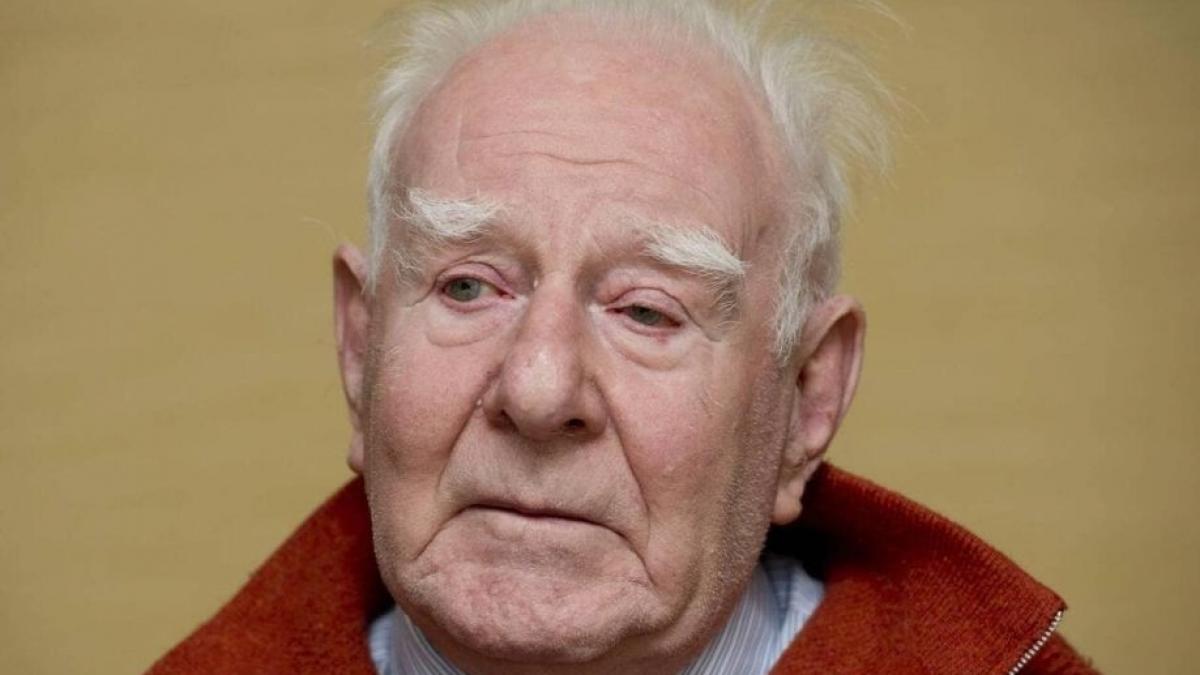 a murit istoricul jean delumeau