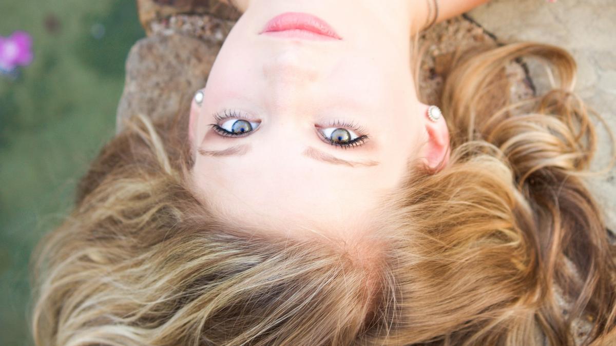 am facut dragoste cu iubita mea si am comis o greseala uriasa mama ei a aflat si ne interzice sa ne