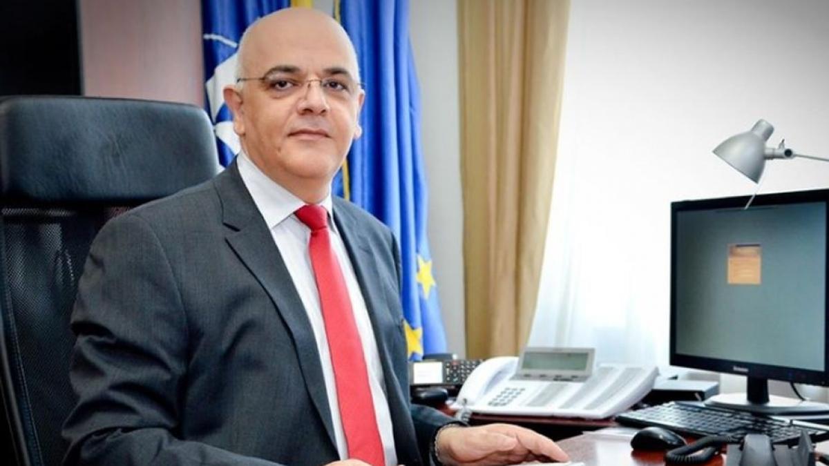 Scandalul rudelor angajate la stat explodează. Reacția lui Raed Arafat