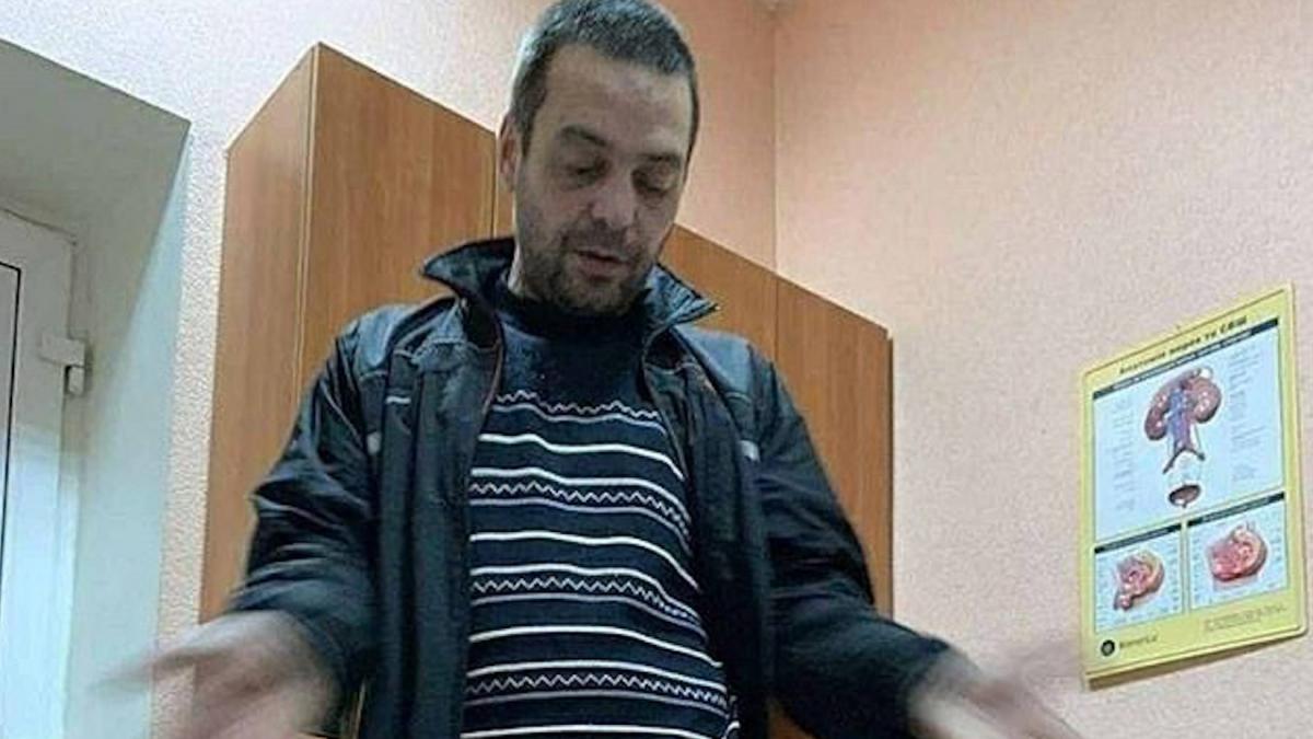 banuia ca sotul o insala asa ca a decis sa se razbune in timp ce barbatul dormea femeia l a