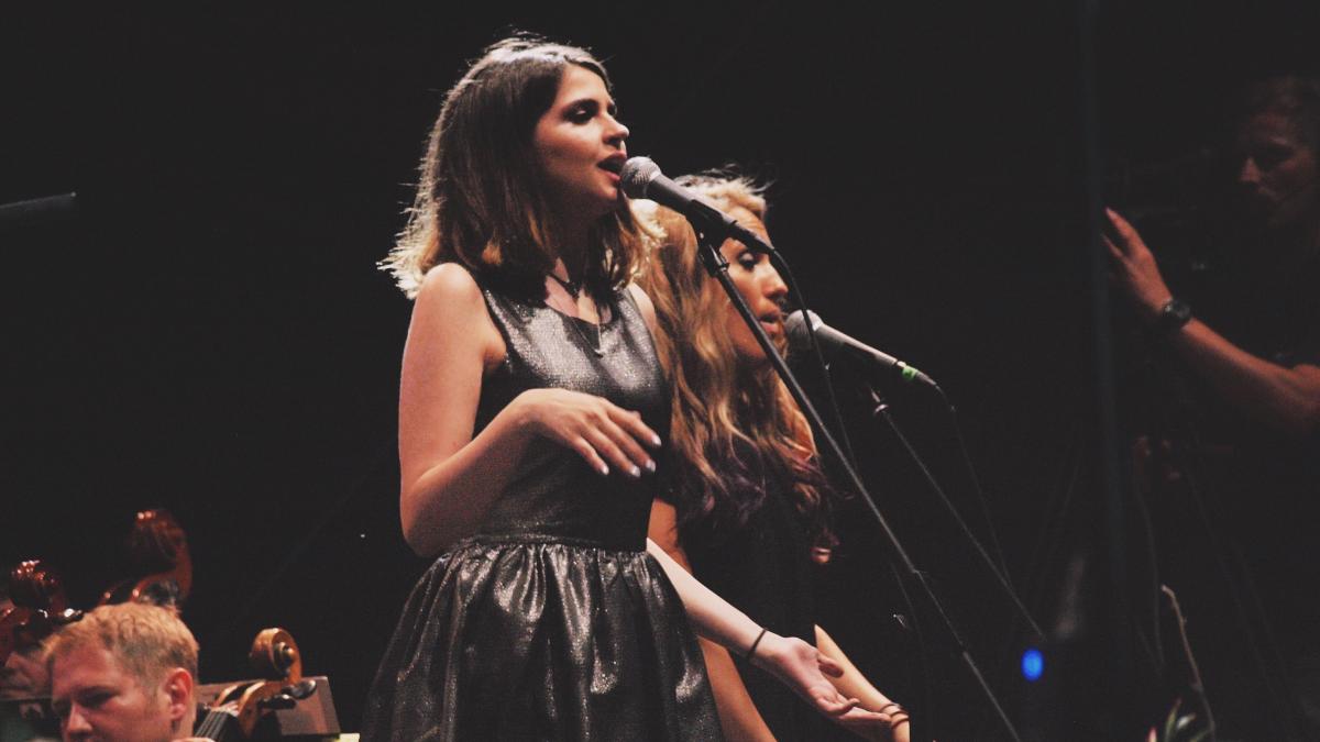 interviu adina nelu tanara compozitoare care lanseaza primul album inspirat din poeziile lui