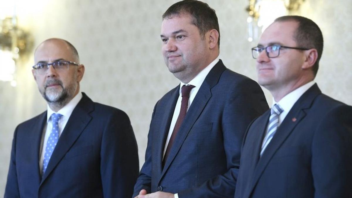 anuntul facut de liderul senatorilor udmr vom sustine motiunea de cenzura